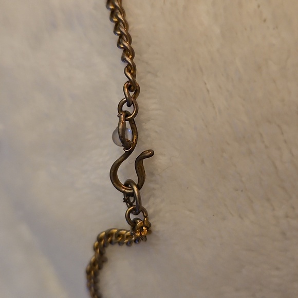 Antique Chainmaille V-Shape Fringe Bib Necklace - Picture 7 of 11